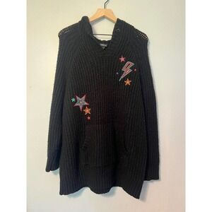 Torrid raglan hooded sweater embroidered star black size 2